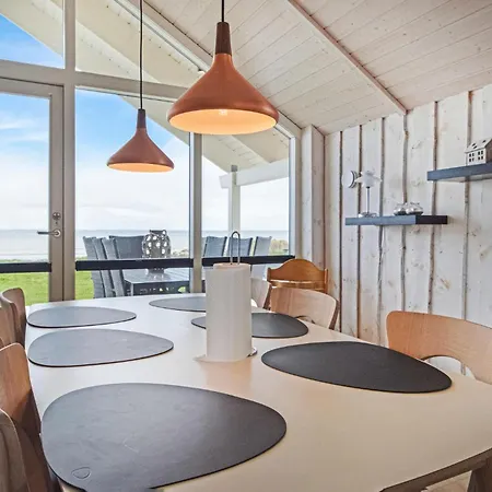 Three-bedroom In * Sjolund