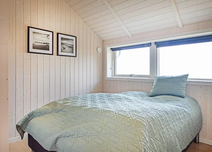 Three-bedroom In * Sjolund