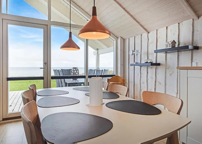 Three-bedroom In * Sjolund